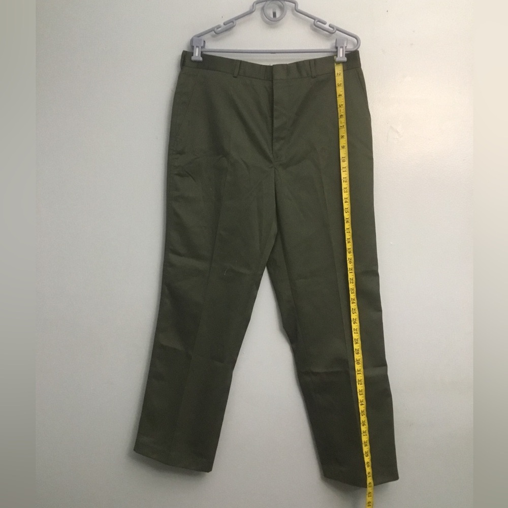 Lands' End Men's Khaki Chinos in Olive